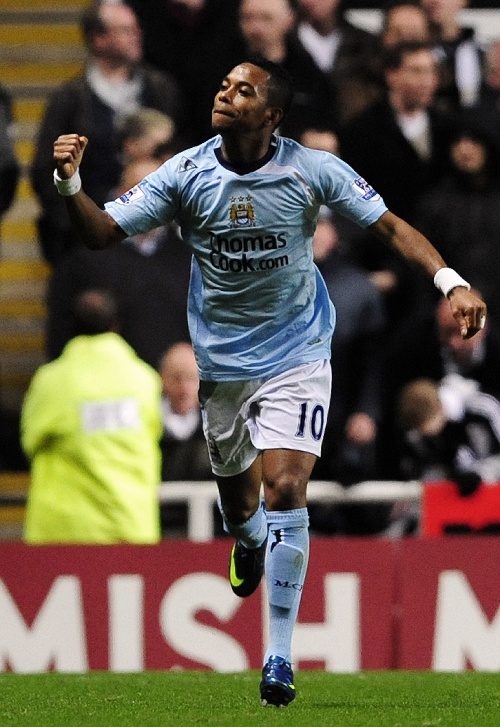 《棕色尘埃2》新服装绝了！太过性感官方都得打码