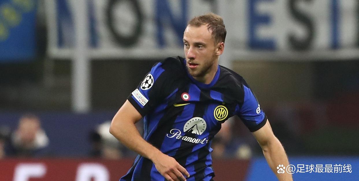 防守端被打爆！库里31+3+5！老鹰射手投死勇士！巴特勒空砍30+6+7