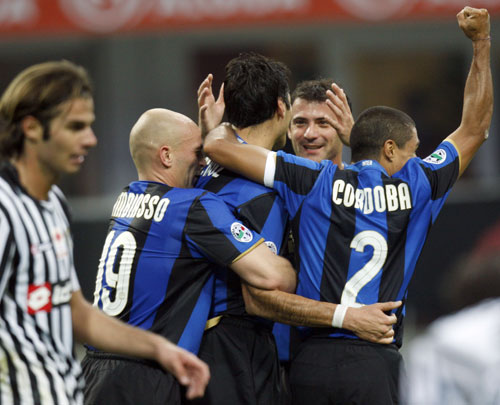 《超英派遣中心》总监炮轰AI称：AI只是没才华者的遮羞布