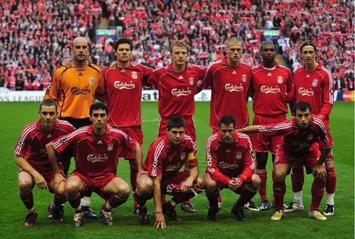 挥拳成光，化身英雄！《奥特曼：超时空英雄》今日全平台公测开启